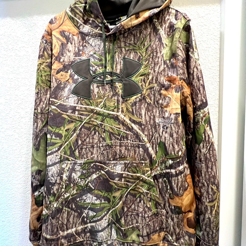 Large Camo hoodie. Worn once or twice